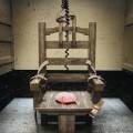 1890 | 08 | СЕРПЕНЬ | 06 серпня 1890 року. Убивця Вільям Кеммлер став першим злочинцем, страченим на електричному стільці