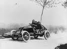 1903 | 05 | ТРАВЕНЬ | 24 травня 1903 року. Під час перегонів Париж — Мадрид загинули знаменитий гонщик Марсель РЕНО і його механік.
