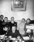 1946 | 09 | ВЕРЕСЕНЬ | 14 вересня 1946 року.  ДРВ і Франція підписують угоду про 