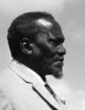 1953 | 09 | ВЕРЕСЕНЬ | 22 вересня 1953 року.  Апеляційний суд Східної Африки затверджує скасування Верховним судом Кенії вироку