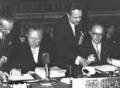 1972 | 10 | ЖОВТЕНЬ | 07 жовтня 1972 року. Британський уряд призначає Крістофера Соумса й Джорджа Томсона представниками Великобританії