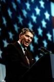 1986 | 10 | ЖОВТЕНЬ | 02 жовтня 1986 року. Подолавши вето президента Рейгана, американський сенат голосує за введення економічних