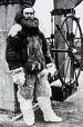 1909 | 02 | ЛЮТИЙ | 28 лютого 1909 року. 24 члени експедиції американця Роберта ПІРІ з 19 нартами й 133 собаками рушили з табору