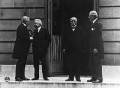1919 | 01 | СІЧЕНЬ | 18 січня 1919 року. У Версалі почала роботу мирна конференція по підведенню підсумків 1-й світової війни.