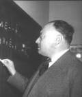1924 | 03 | БЕРЕЗЕНЬ | 21 березня 1924 року. 24-літній фізик Вольфганг ПАУЛІ в опублікованій статті сформулював один з найважливіших
