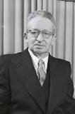 1952 | 12 | ГРУДЕНЬ | 08 грудня 1952 року. Після смерті Хайма Вейцмана (9 листопада) новим президентом Ізраїлю стає Іцхак Бен-Цві.
