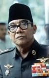 1957 | 11 | ЛИСТОПАД | 30 листопада 1957 року. У Індонезії в момент кризи в голландсько-індонезійських відносинах зроблений замах