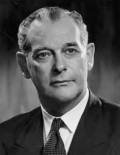 1960 | 12 | ГРУДЕНЬ | 12 грудня 1960 року. Приносить присягу сформований прем'єр-міністром Холіуоком уряд Нової Зеландії.