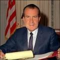 1972 | 11 | ЛИСТОПАД | 07 листопада 1972 року. На президентських виборах у США перемогу з величезною перевагою бере республіканець