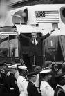 1973 | 04 | КВІТЕНЬ | 30 квітня 1973 року. У США президент Ніксон приймає на себе відповідальність за установку пристроїв, що
