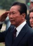 1986 | 02 | ЛЮТИЙ | 26 лютого 1986 року. Колишній президент Філіппін Фердинанд МАРКОС прибув із дружиною на Гавайї.
