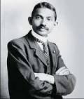1934 | 10 | ЖОВТЕНЬ | 24 жовтня 1934 року. Ганді залишає ряди Індійського національного конгресу і цілком присвячує себе
