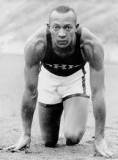 1936 | 08 | СЕРПЕНЬ | 09 серпня 1936 року. На Олімпійських іграх американський спортсмен Джессі Оуенс виграв четверту золоту медаль