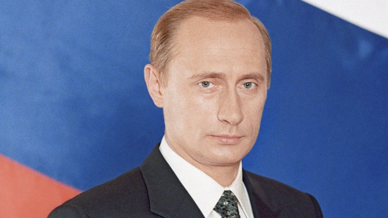 26 березня 2000 року. На виборах президента РФ перемогу вже в першому турі одержав Влідімір Путін