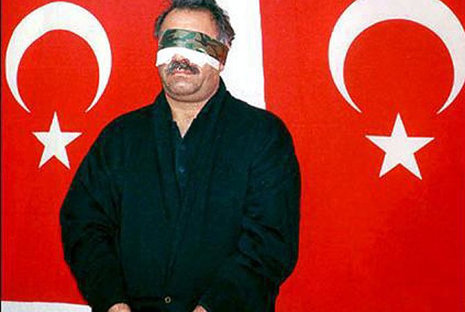 16 лютого 1999 року. У столиці Кенії Найробі турецькими спецслужбами арештований лідер Курдської робочої партії
