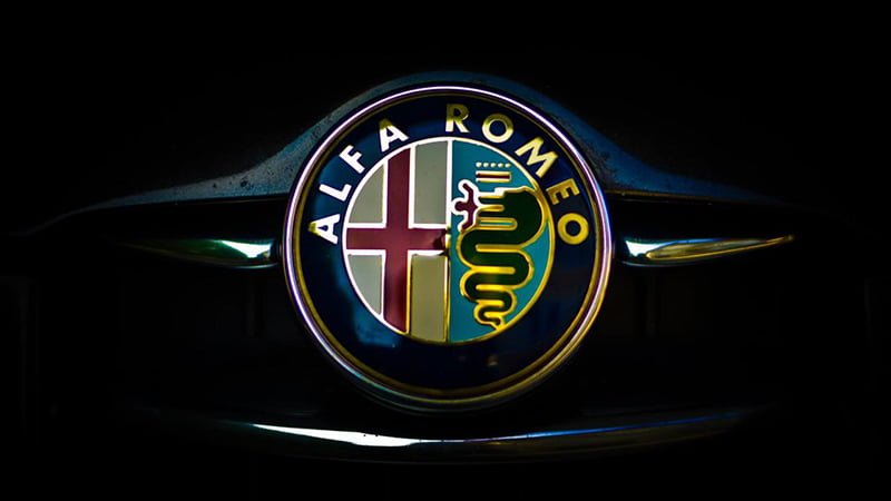 24 червня1910 року. Почалася ця історія в Неаполі, досить далекому від рідного для Alfa Romeo Мілану... (історія Alfa Romeo)