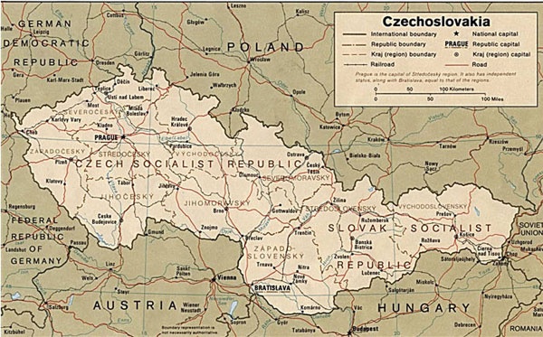 01 січня 1993 року. Чехословаччина поділилась на 2 держави - Чехію і Словаччину.