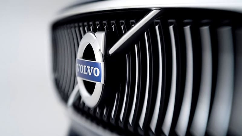 14 квітня 1927 року. Із заводу в Ґетеборзі виїхав перший автомобіль за назвою Jakob (історія Volvo).