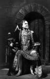 1040 | 08 | СЕРПЕНЬ | 14 серпня 1040 року. Макбет убив свого двоюрідного брата короля Шотландії Дункана.